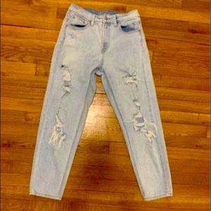 Wild Fable Women’s Distressed Jeans - Size 2